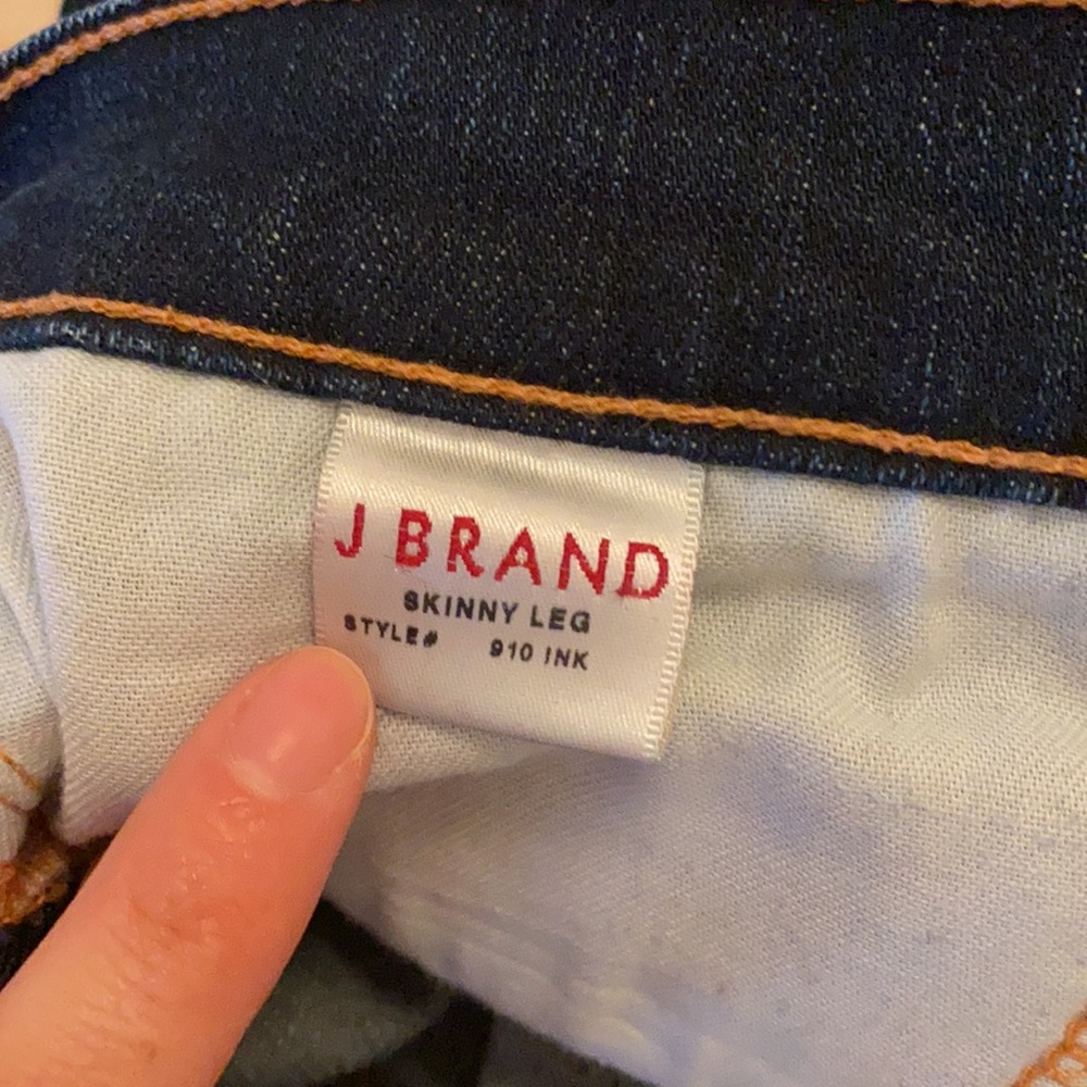 J brand 910 skinny leg in blue, 26. - Picture 4 of 4